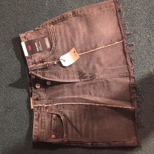 NWT Levis Black Denim Skirt - size 27